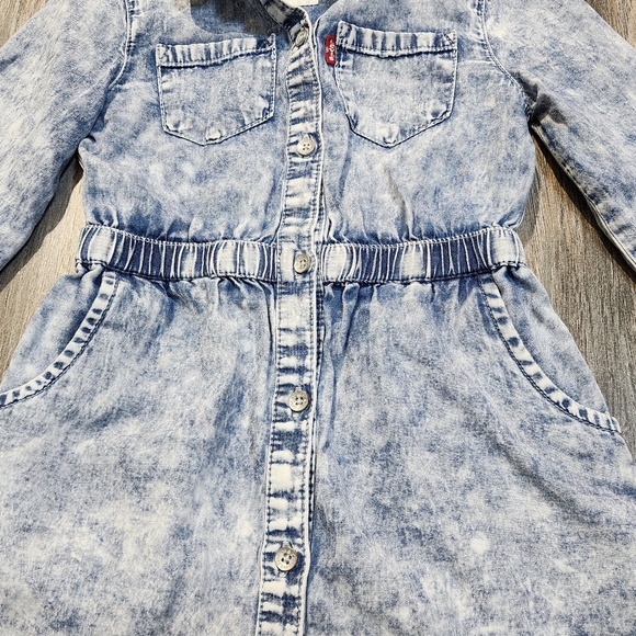 Levi's Little Girl's Acid Wash Jean Dress Size XS (3-4yrs) - Picture 5 of 9